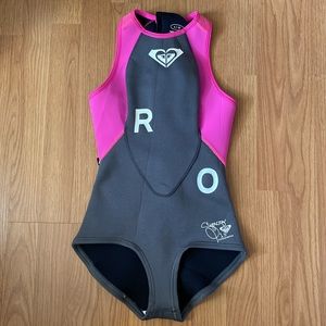 ❤️ Roxy Wetsuit Size 4 NWT